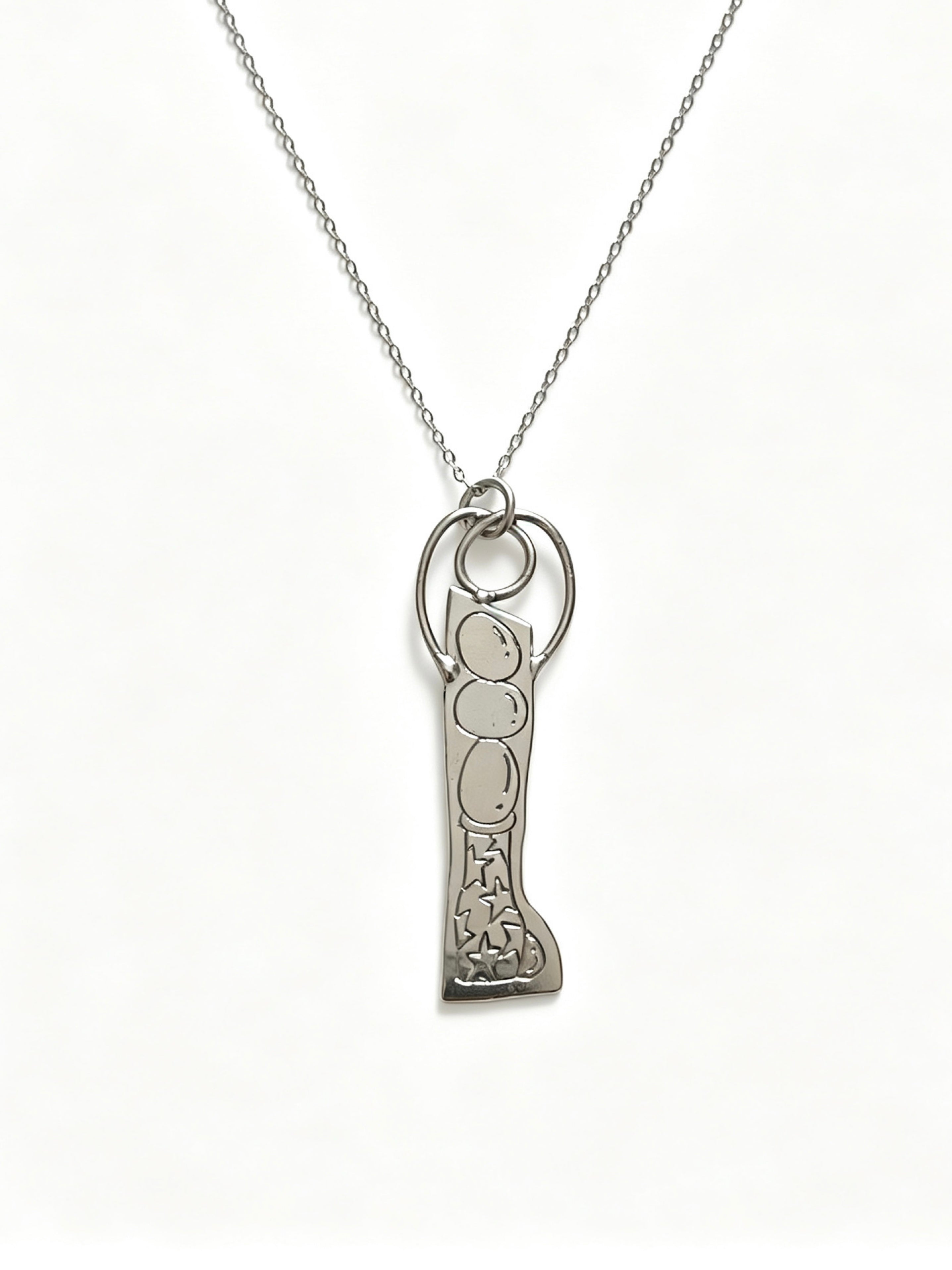 Egg boots necklace S925